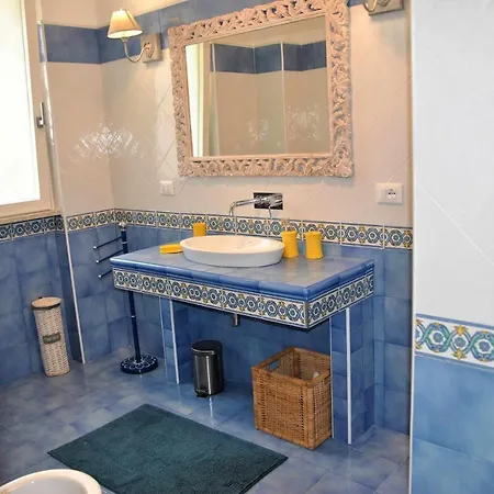 Mare Blu 100 Mt Dal Mare Sperlonga